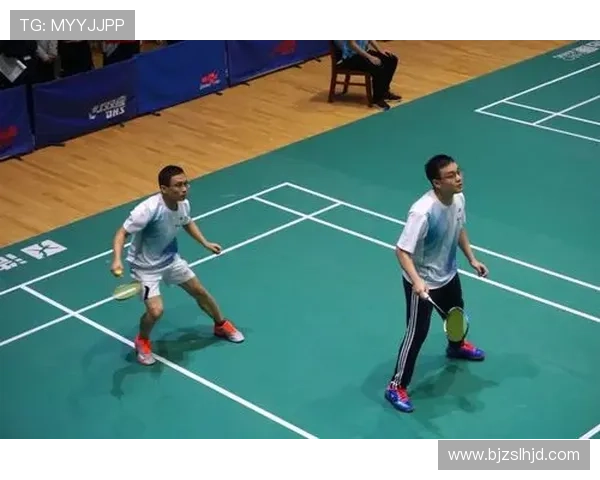 武汉羽毛球队与杭州羽毛球队赛后复盘探讨个人能力的对比与分析